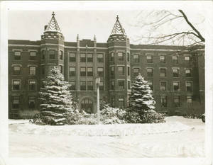 Alumni Hall in Winter