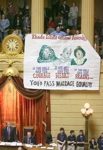 Marriage equality banner unfurled in the Rhode Island General Assembly