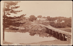Gerrish Island bridge over Chauncey Creek, Kittery Point, Maine.