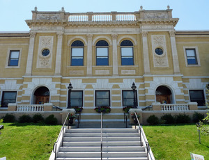 Adams Free Library: view of the front steps and entrance