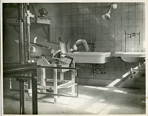 [Unidentified medical equipment]