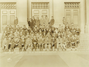 Class of 1926 on steps of Stockbridge Hall