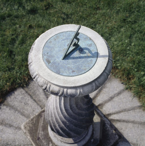 Sundial, Hamilton House, South Berwick, Maine