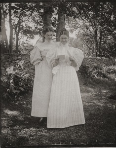 Agnes (right) and Ellie Cope