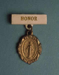 Pin of honor