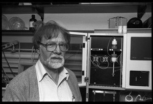 Louis Carpino in his laboratory