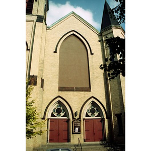 Facade of the Jorge Hernandez Cultural Center.