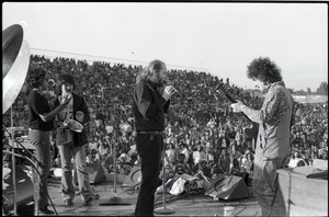 Hollywood Speedway Rock Festival: Elvin Bishop Group in performance, Jo Baker, unidentified, Perry Walsh (?), Elvin Bishop (l. to r.)