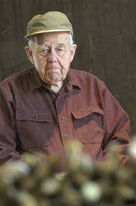 Hibbard Farm: Wallace Hibbard with asparagus