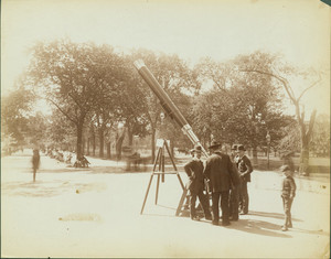 Telescope on Boston Common, Boston, Mass., undated