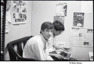 Malcolm Boyd at Boston University: Peter Simon (l) and Richard Schweid in the BU News room
