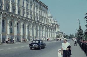People walking past the Grand Kremlin Palace