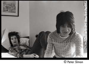 Ron Wood (right) and Rod Stewart at the Cambridge Hotel