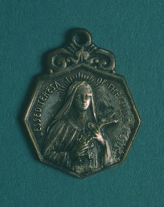 Medal of St. Thérèse de Lisieux