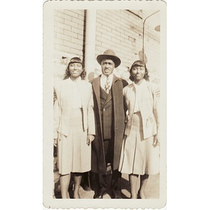 Laymon Hunter poses with two women