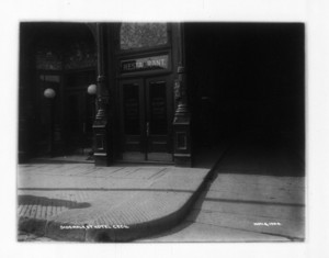 Sidewalk at Hotel Cecil, west side Washington St., 623-631, Boston, Mass., November 6, 1904