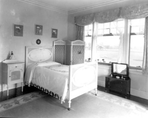 Govenor Alvan T. Fuller House, Little Boar's Head, Hampton, N.H., bedroom