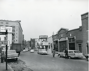 Street scene near Broadway Street and Stuart Street