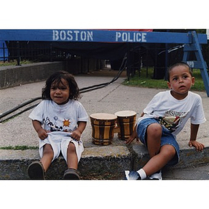 Two very young bongo drum players at Festival Betances.