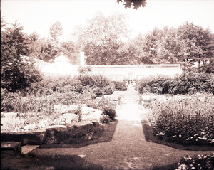 Moore garden