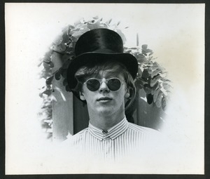 Clif Garboden: vignetted portrait in top hat and sunglasses