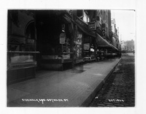 Sidewalk 695-697 Washington St., west side, Boston, Mass., October 1904