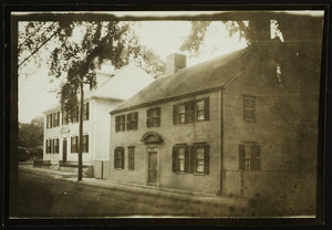 Exterior view of the Gibbets House, Portsmouth, N.H., 1914