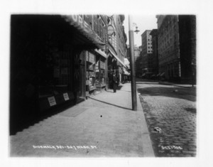 Sidewalk 321-327 Washington St., Boston, Mass., October 1904