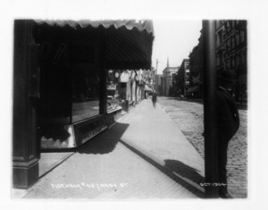 Sidewalk 427 Washington St., Boston, Mass., October 1904