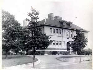 Highland School (elementary) Middlesex Avenue