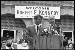 Robert F. Kennedy at the podium, preparing to speak at the Turkey Day festivities