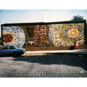 The ceramic tile mural in the Plaza Betances.