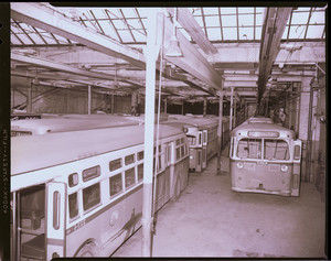 Park St. "C.H." trolley with buses and hacks, "three weeks of T. T. operation remaining."