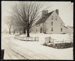 Exterior view of Arnold House, Lincoln, Rhode Island