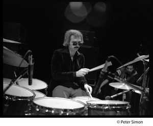 Grateful Dead in performance: Bill Kreutzman (drums)