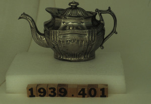 Teapot w/ cover