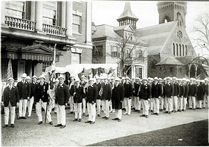 Rotary Club, Nahant Street, parade, Nov. 11, 1919 or 1921.
