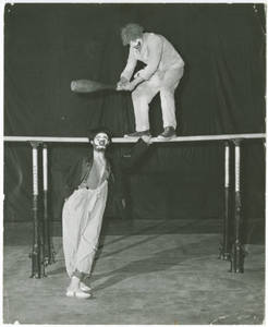 The Unsuspecting Clown (1932-1935)