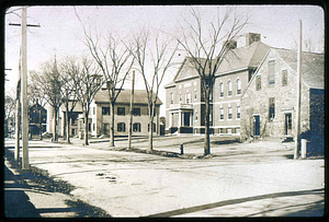 Main St, changed from center