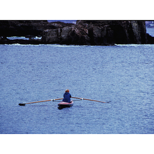 Morgan Hardwick-Witman rowing at Nahant Bay