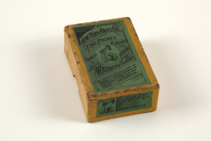 Box for Hammer Brand Pocket Knives, manufactured by the New York Knife Co., Walden, New York, undated