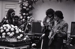 Duane Allman's funeral: from left, Barry Oakley, Jaimoe, Delaney Bramlett, and Dickey Betts, with Allman's casket in the foreground