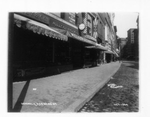 Sidewalk 343 Washington St., Boston, Mass., October 1904