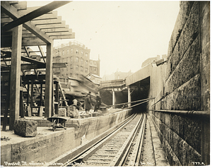 Pleasant Street entrance to subway, easterly track