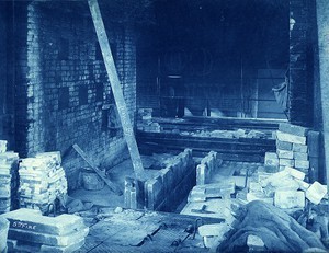 Tile which show the beginning of delivery of air into furnace flue