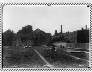 Albany St. garage