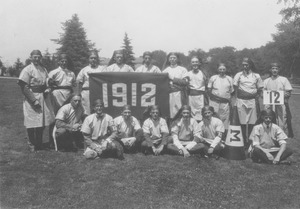 Class of 1912 holding banner at 11th reunion