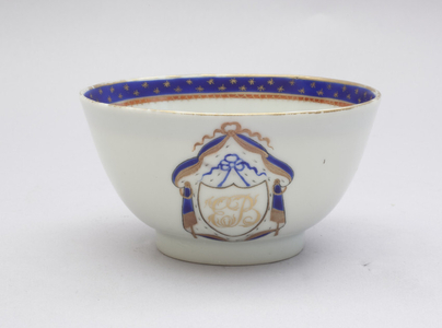 Armorial tea bowl