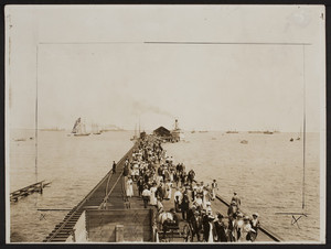 Crowd on ferry pier, Provincetown, Mass., undated
