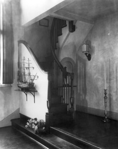 Tarkington House, Kennebunkport, Me., Stairwell.